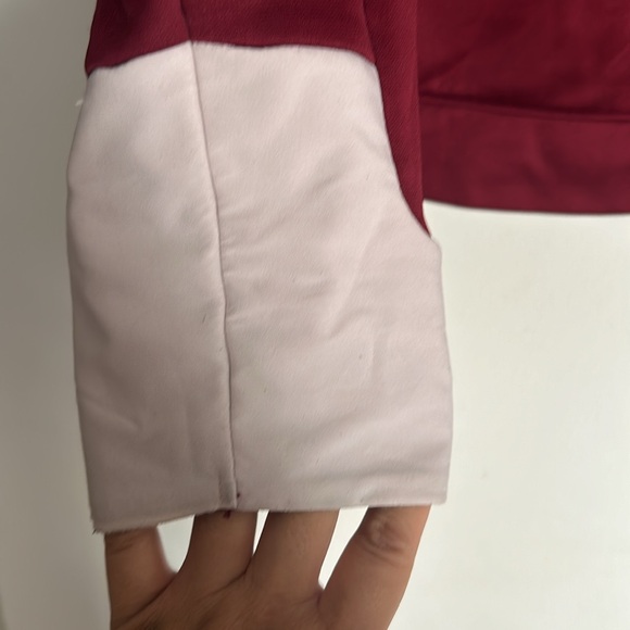 GUC Loose fitting Under Armour Sweatshirt - Picture 6 of 6